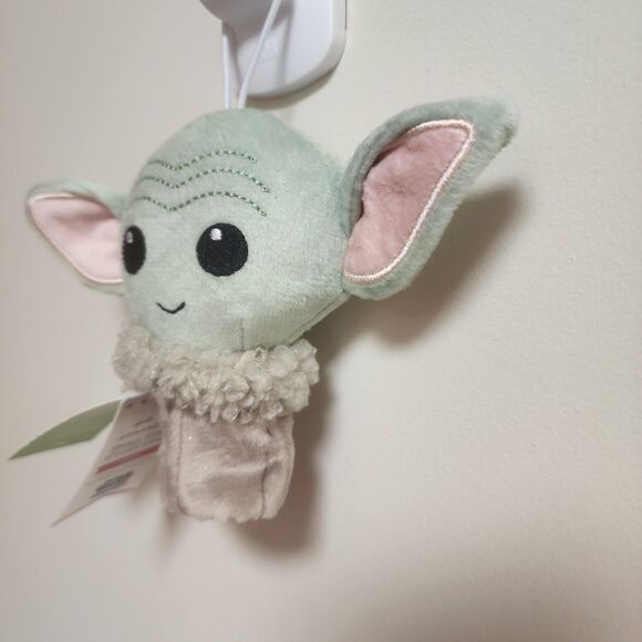 Hallmark Ornaments Small Stars Disney Star Wars Mandalorian 5" Grogu Yoda Plush - Picture 8 of 8